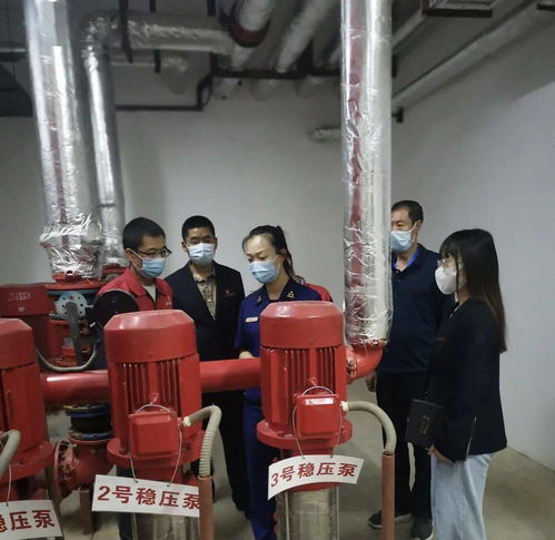 西宁市消防应急救援支队莅临青海省图书馆检查指导，强调消防安全与医疗应急设备保障